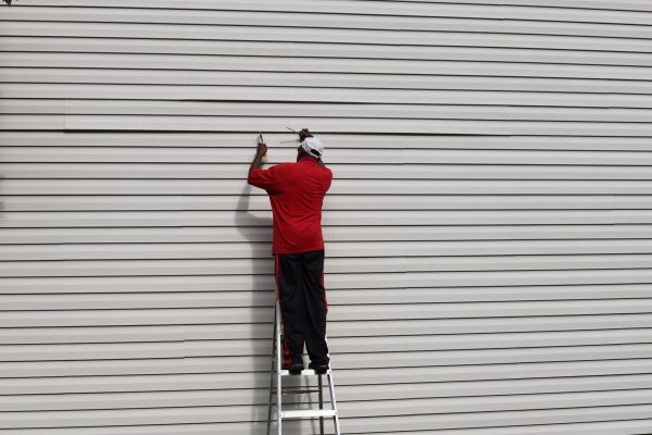 Loose Siding Repair in Poulsbo