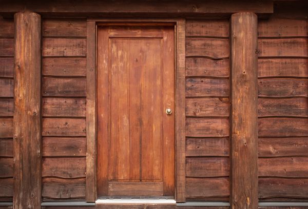 Log Cabin Siding Installation in Poulsbo