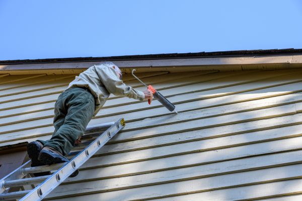 Vinyl Siding Caulk Repair in Poulsbo